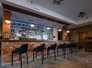 Отель Alexander Resort