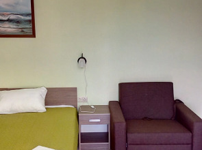 Guest House on Aivazovskogo 38