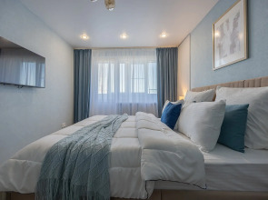 Апартаменты улучшенные, в центре города, с тремя спальнями