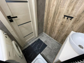 Квартира Отличный день 2 комн. у Алмаза