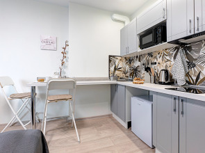 Апартаменты на Сергея Есенина 10