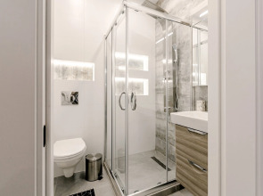 Апартаменты «Оливия» Ирины Савельевой - В парке у долины роз и красного солнышка