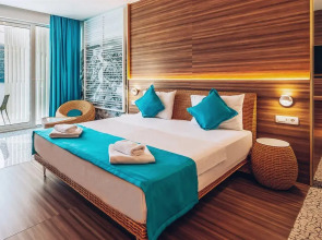 Отель Carine Kumbor Superior