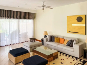 Вилла с тремя спальнями Laguna Cove