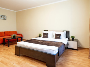 Апартаменты Inndays on Molodeshnaya