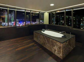 Отель BERD'S Design Hotel