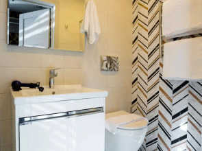 Апартаменты около площади Восстания