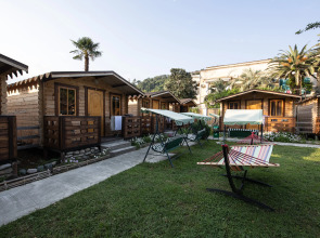 Отель At The Sea