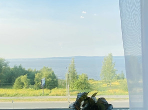 Апартаменты с Видом на Озеро