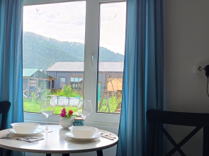 Частный дом дом среди гор