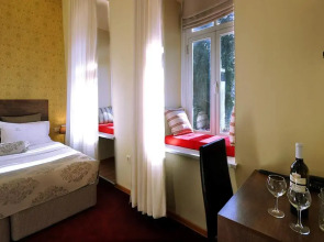 Отель Tekla Palace