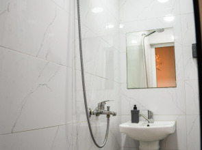 Апартаменты Modern & Stylish Studio in City Center