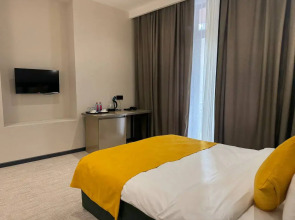 Отель Twelve Inn