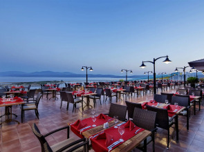 Royal Teos Thermal Resort Clinic & Spa (Halal Hotel)