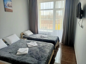 Отель на радужной