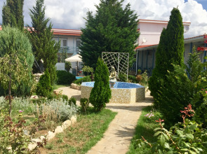 Zhemchuzhina Stepi Guest House