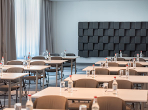 Holiday Inn Express - Yerevan by IHG