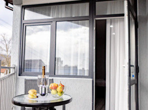 River House Apartments