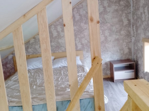 Гостевой дом Лубяной домик с видом на озеро