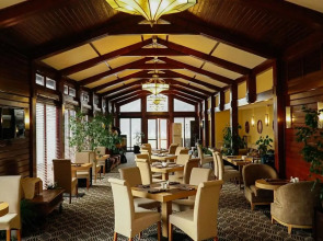 Отель Samal Resort & Spa