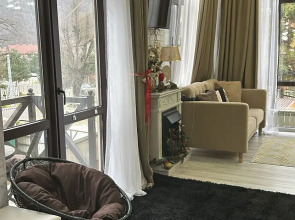 Квартира Стильная солнечная на Плотинной 2