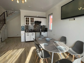 Частный дом Pink House 1