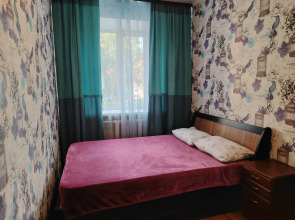 Квартира Трехкомнатная на Коммунистическом 35