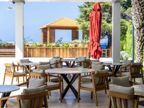 Отель Delta Hotels by Marriott Antalya Lara