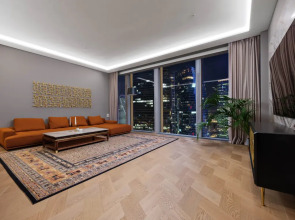 Просторный апартамент с шикарным видом на башни! 42 этаж!