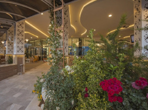 Отель Ocean Blue High Class