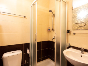 Квартира Номер в Отеле с Балконом Шикарным Видом на Горы