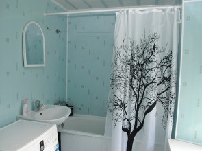 Частный дом в центре города у моря с садиком + мангал, парковка