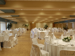 Отель Constantinou Bros Athena Royal Beach