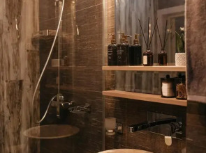 Студия на Ивана Сусанина 41