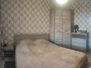 Квартира Светлая 3-комн. на Гребном канале