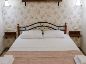 Отель София