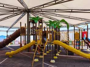 Lamer Sea Breeze Resort