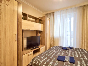 Апартаменты Уютная Студия с большой лоджией в доме бизнес-класса