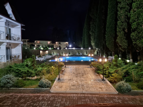 Отель Царская Аллея