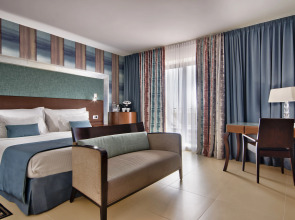 Отель AX The Palace