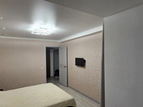 Квартира Двухкомнатная в тихом дворе с новым ремонтом и техникой