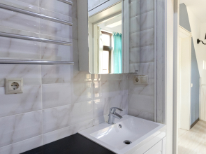 Частный Дом напротив казино с личной парковкой