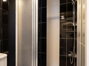 Pi Home & Apartments