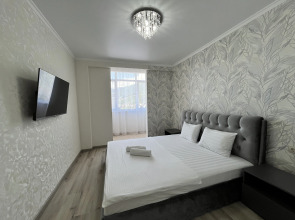 Квартира Апартаменты в Центре Гагры с Видом на Море и Горы