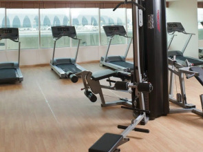 Holiday Inn Express Dubai Airport an IHG Hotel