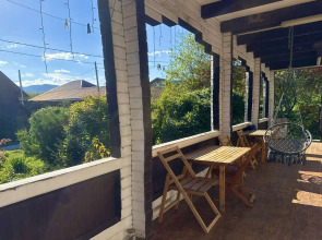 Thach from Travel Hotels Entourage