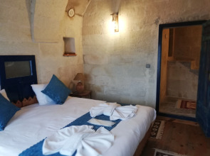 Cronos Cappadocia Cave Hotel