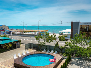 Курортный отель Лазурный берег