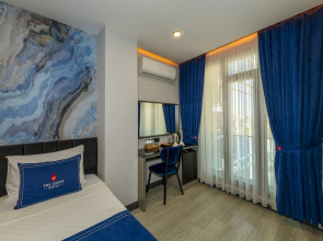 The Great Airport Hotel