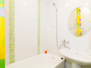 Апартаменты двухкомнатные в самом центре на Большой Покровской 73, Сова-Дом